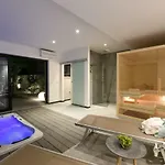 Omnia ヴィラ ザダル