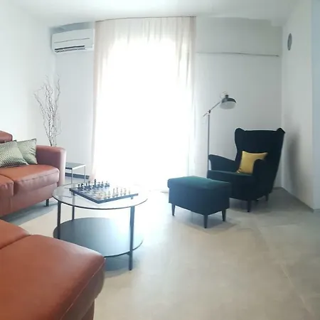 Omnia * Ζαντάρ
