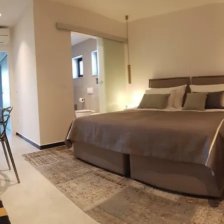 Omnia Villa